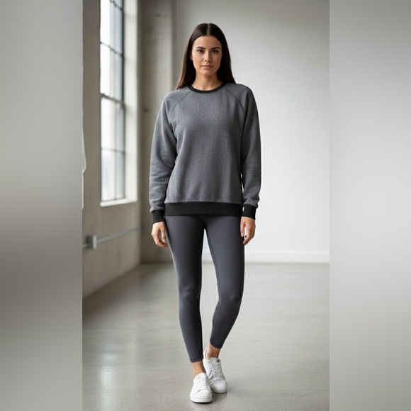 feat Sweaters - NWT Feat BlanketBlend Crewneck Sweatshirt - Hazy Black - Medium